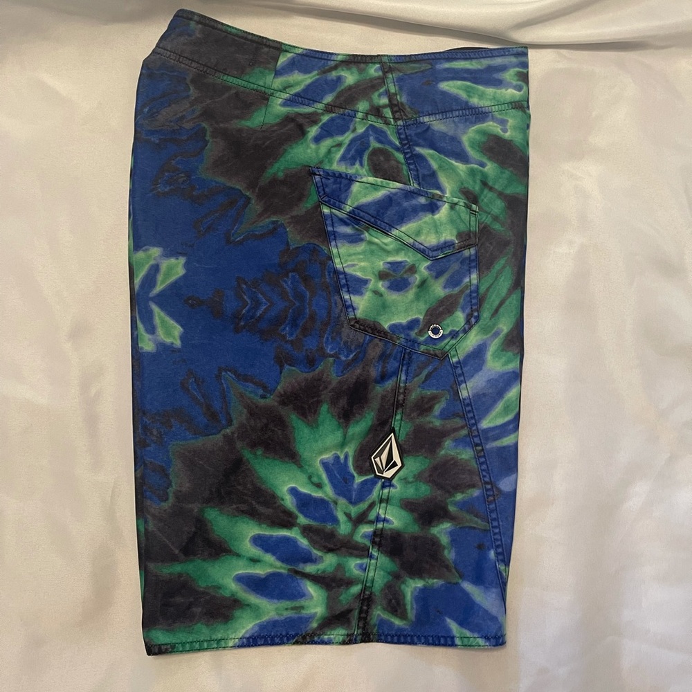 Volcom board shorts